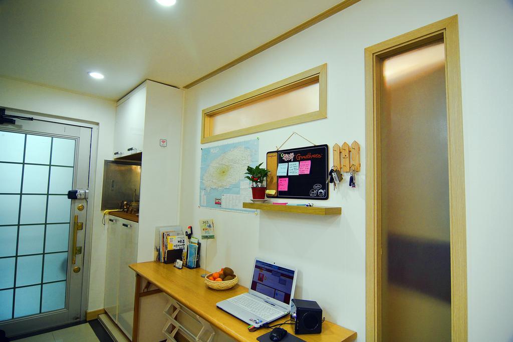 Ganderak Guesthouse Jeju Exterior foto
